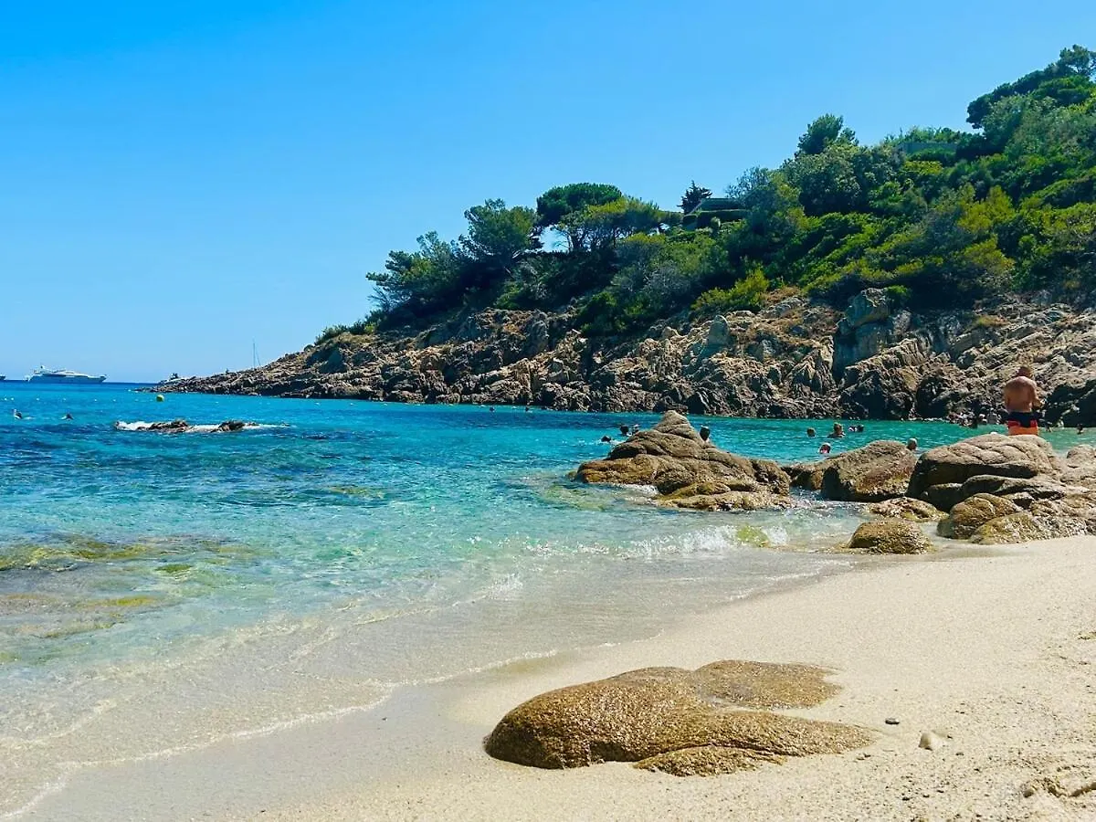 Les Restanques Vue Mer Violettes 1167 Grimaud 0*,  Francia